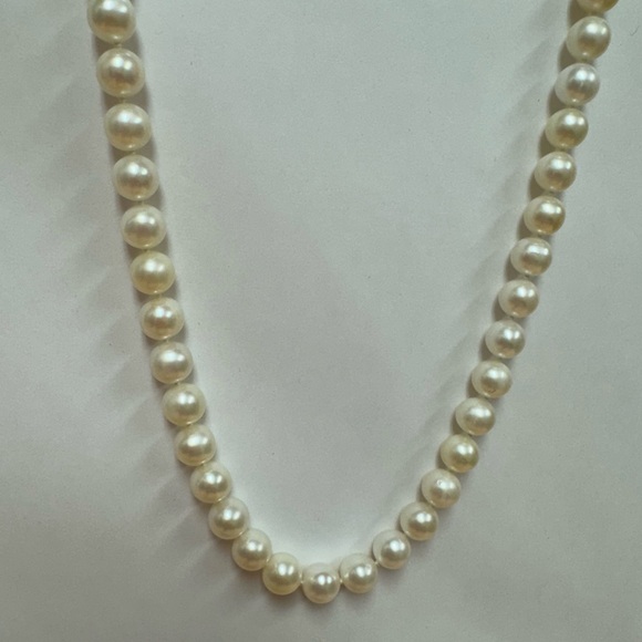 Freshwater cultured pearl strand. - Picture 2 of 8